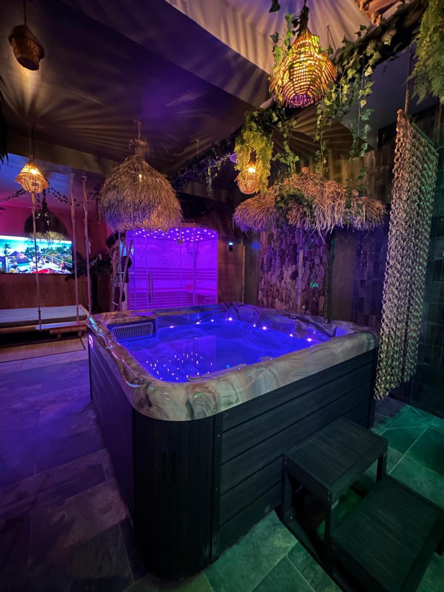 Jungle Spa Bed & Breakfast Dunkirk ภายนอก รูปภาพ