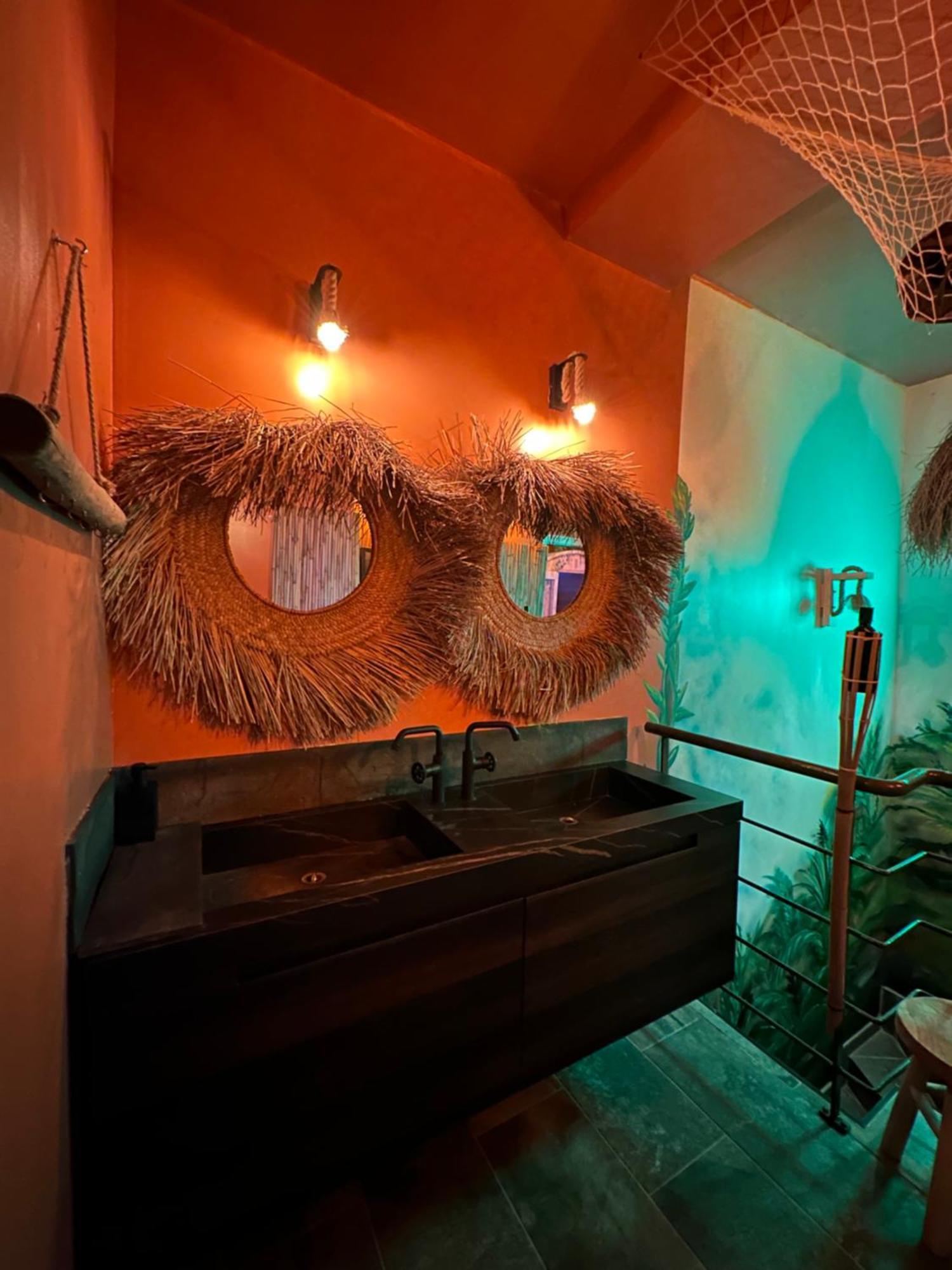 Jungle Spa Bed & Breakfast Dunkirk ภายนอก รูปภาพ